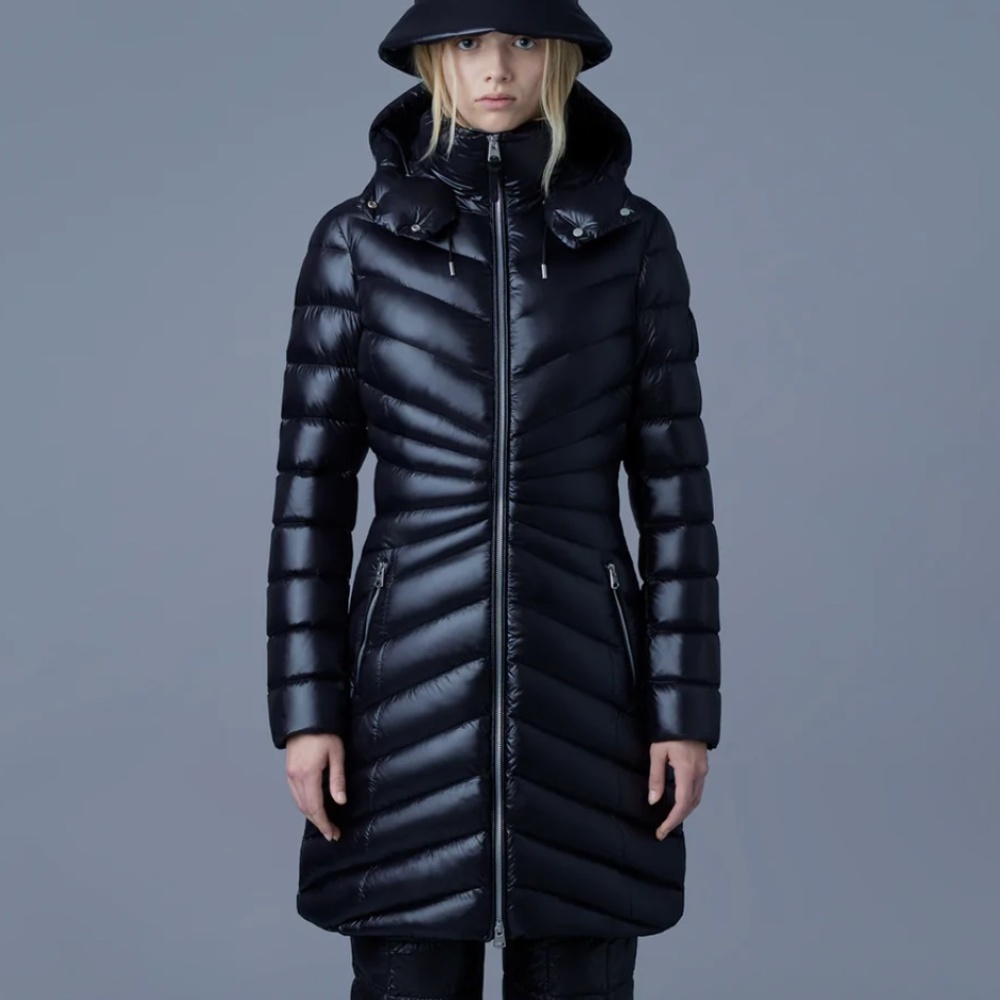 Mackage CAMEA Light down jacket with removable hood NWT